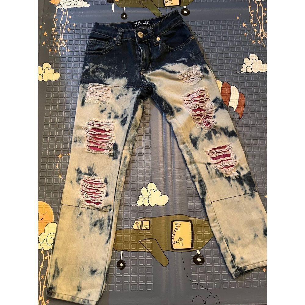 Thrill jeans and grey pants for girls